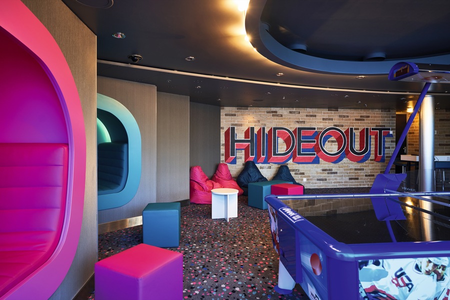 Marella Cruises Marella Voyager The Hideout ©Tom Fallon 2.jpg